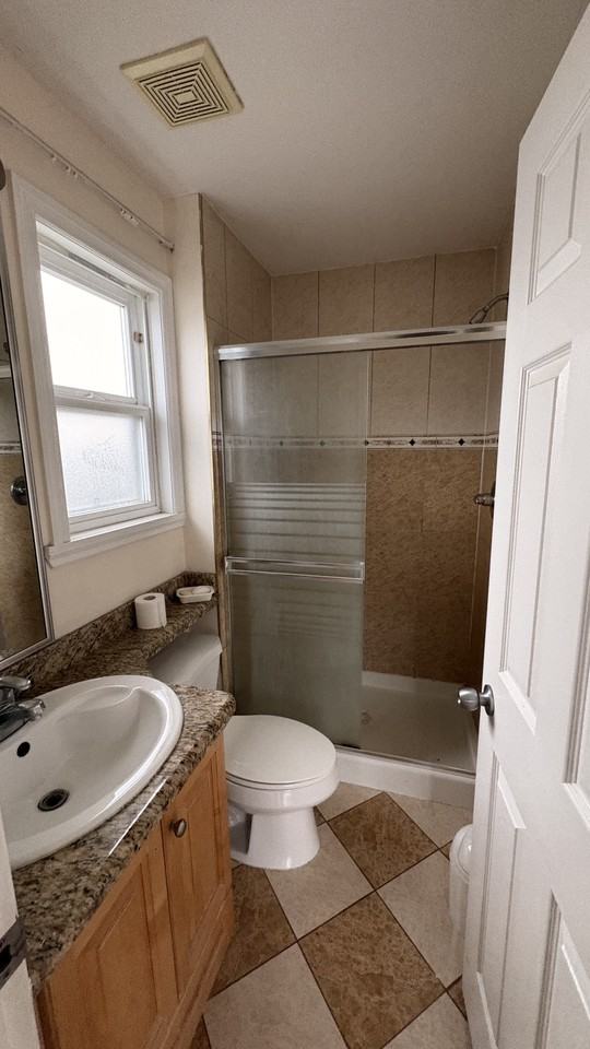 3385 E 24th Ave - Photo 2 of 9