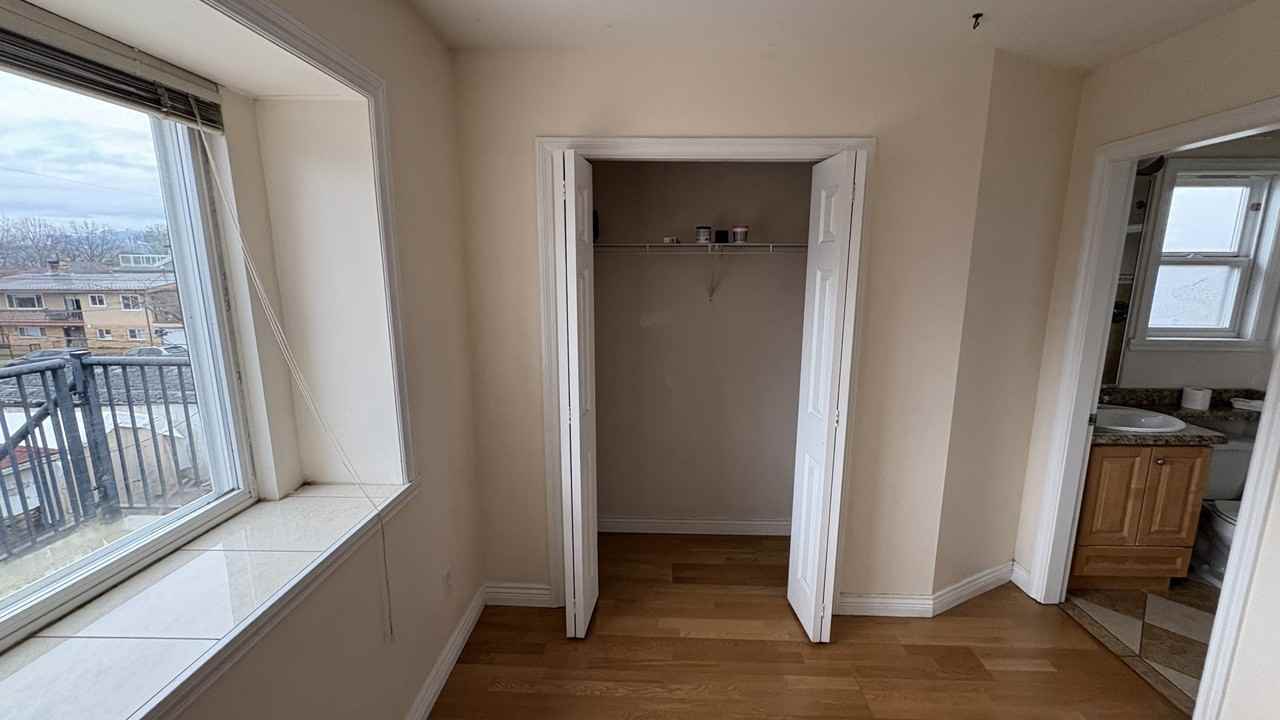 3385 E 24th Ave - Photo 7 of 9