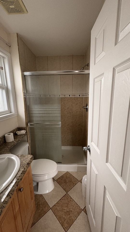 3385 E 24th Ave - Photo 6 of 9