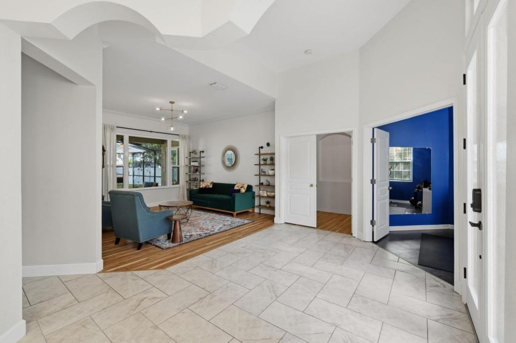 8210 Prairie Ridge Way - Photo 6 of 43