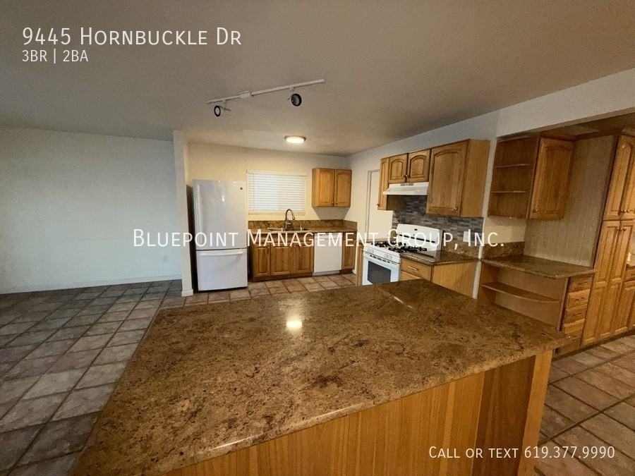 9445 Hornbuckle Dr - Photo 4 of 22
