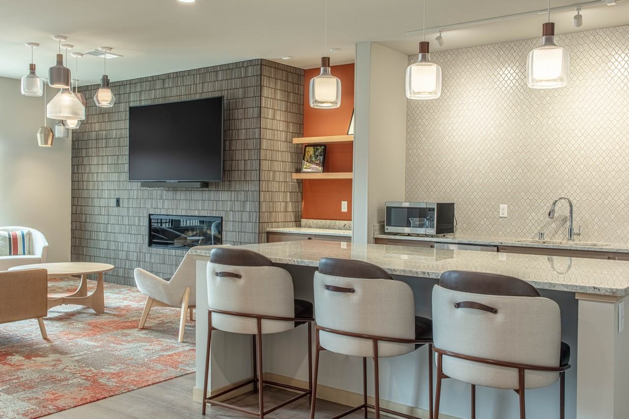 Rise Madison - Photo 7 of 34