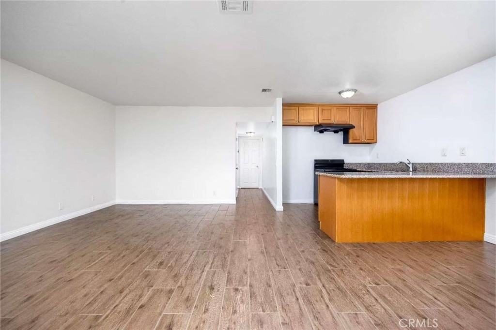 5516 Sultana Ave #5516 - Photo 3 of 6