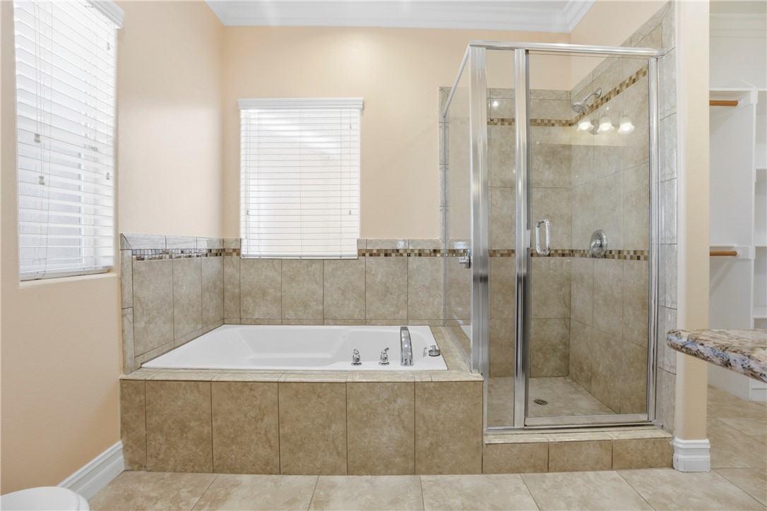 12712 Menlo Ave #12712B - Photo 4 of 14