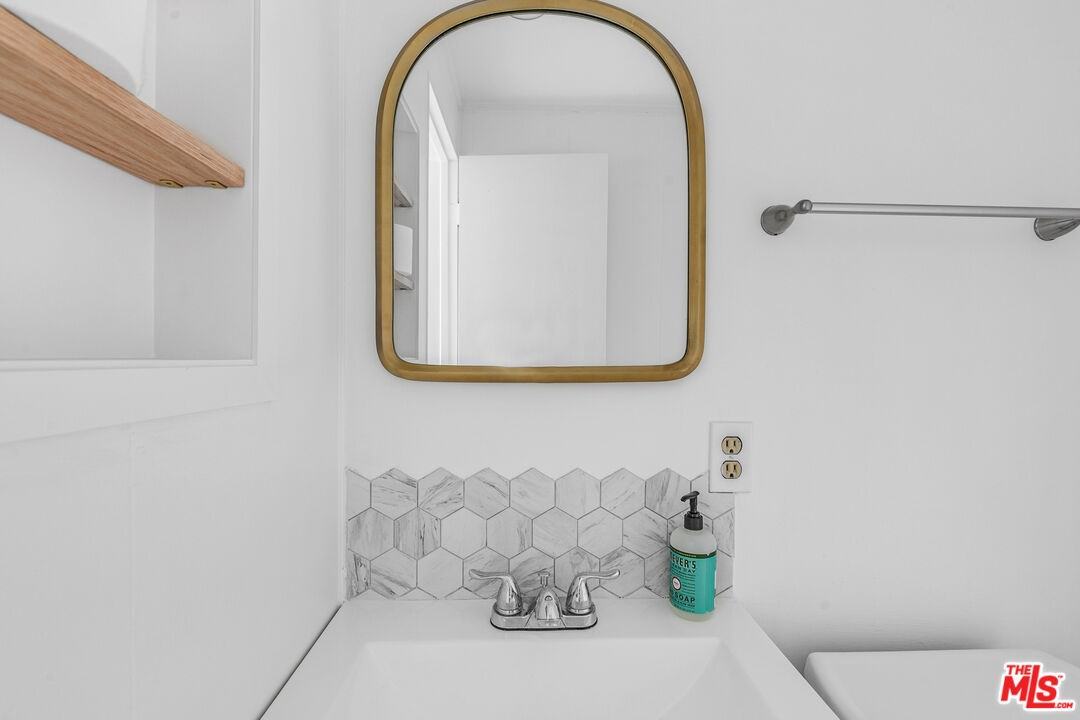 4040 Grand View Blvd #4040-69 - Photo 2 of 25