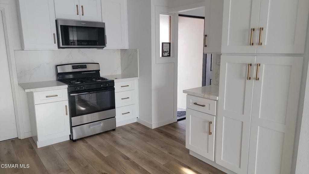 1720 Elsinore Ave #1720 - Photo 6 of 42