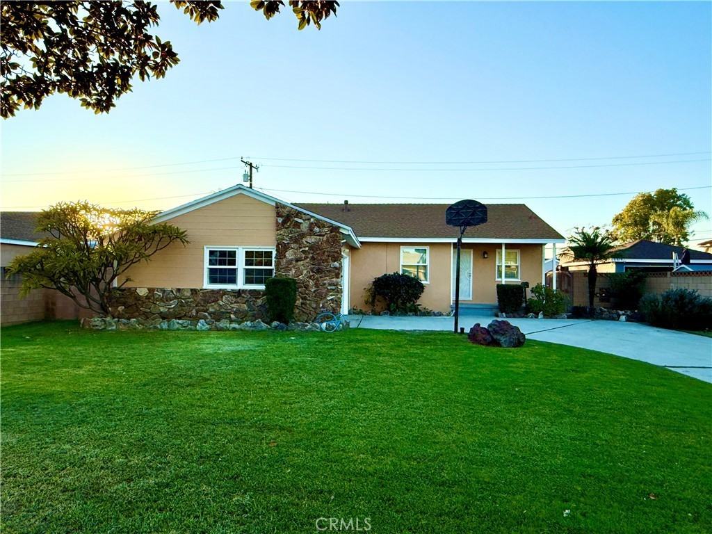 545 N Toland Ave #545 - Photo 6 of 11