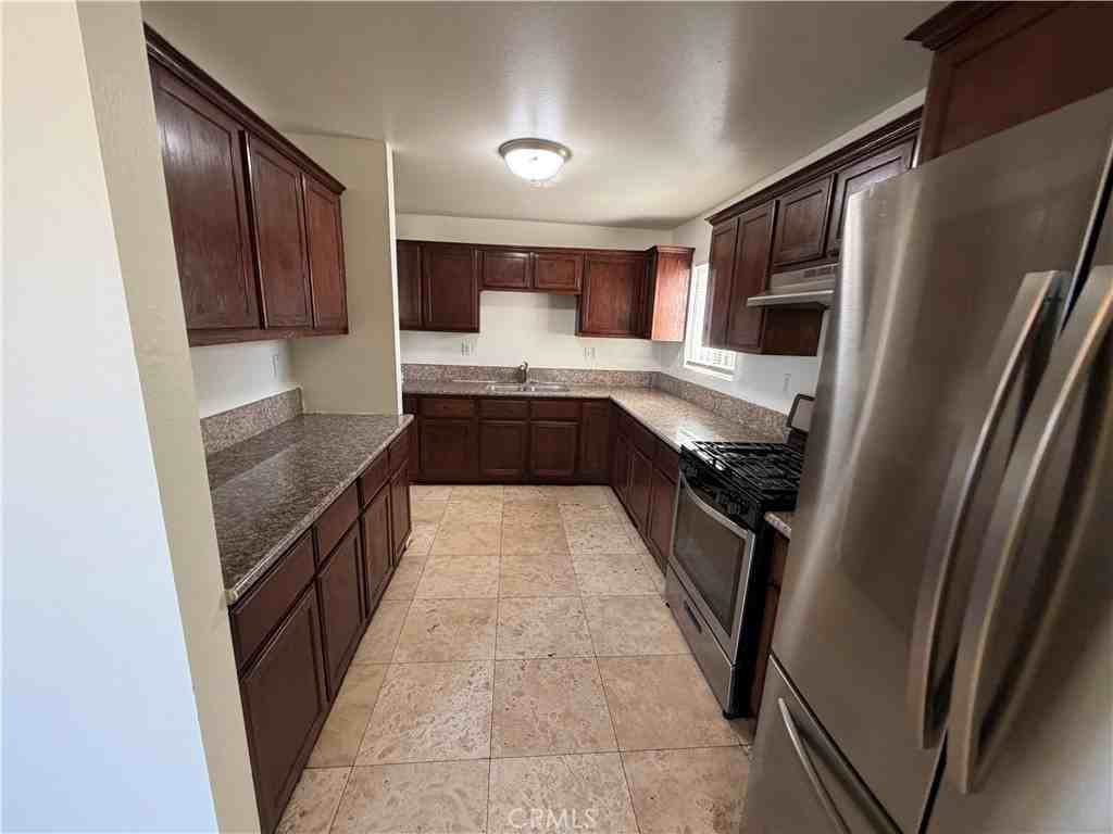 635 E 79th St #635 - Photo 4 of 17