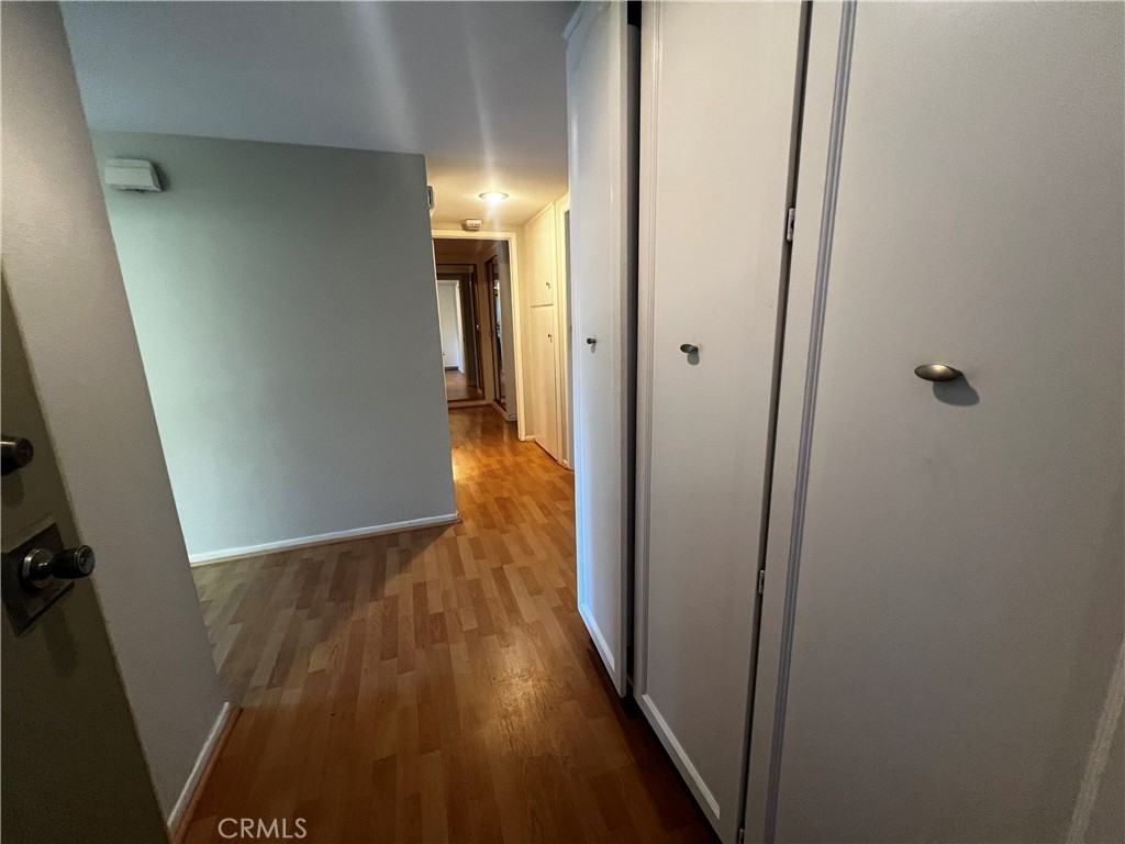 863 Ronda Mendoza #863B - Photo 5 of 37