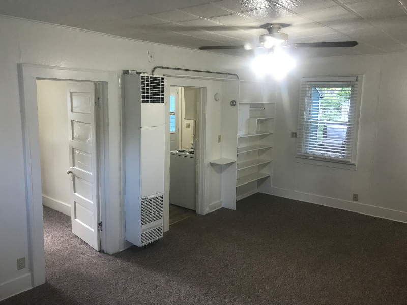 1133 9th St - Photo 7 of 12