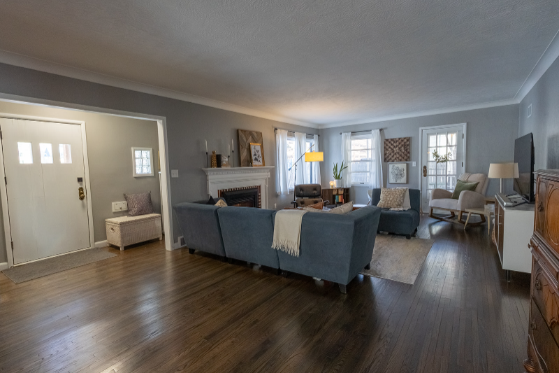 1621 W 22nd St - Photo 6 of 20