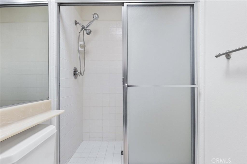 1421 12th St #1421-4 - Photo 6 of 33