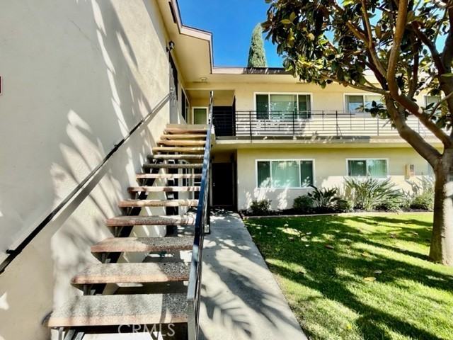 12437 Harris Ave #12437A - Photo 4 of 14