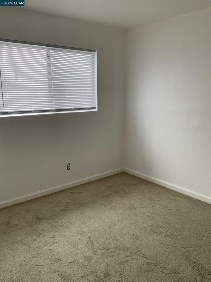 422 C St #422 - Photo 6 of 17