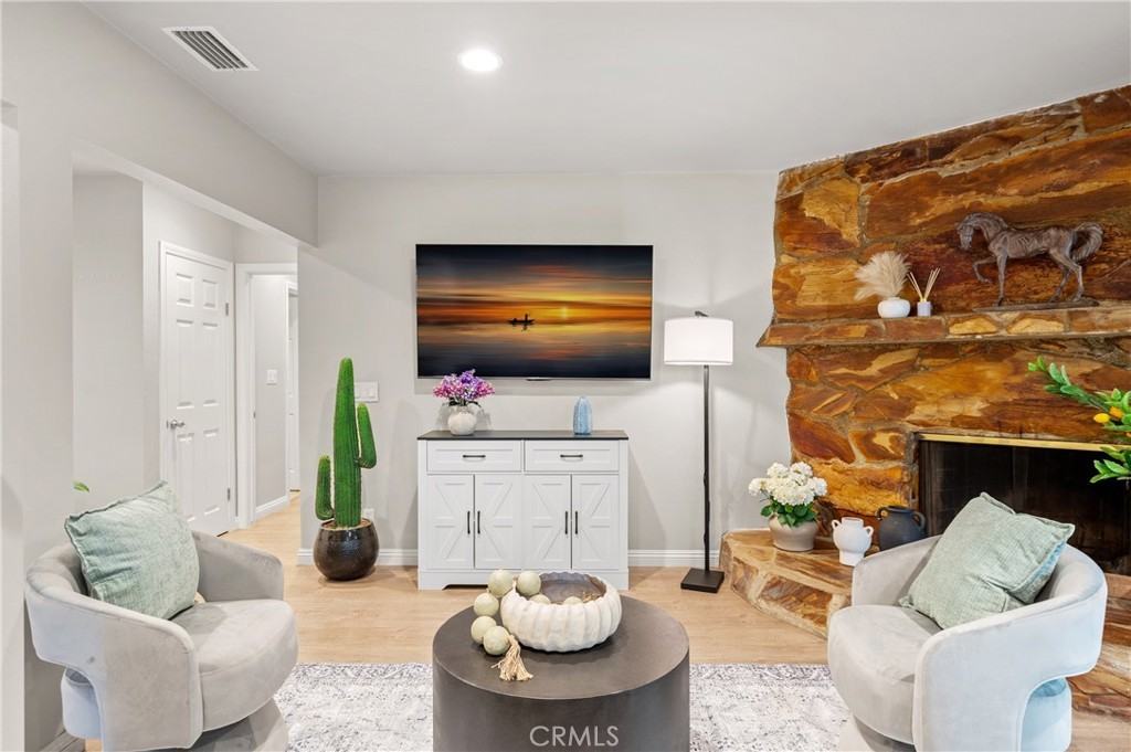 1445 9th Ave #1445 - Photo 2 of 30