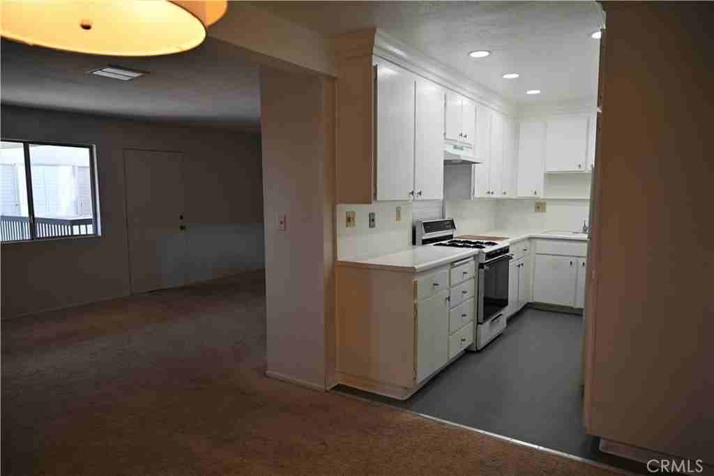 497 S El Molino Ave #497-306 - Photo 3 of 27