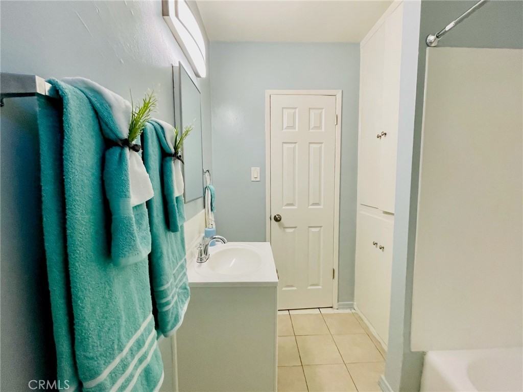 12437 Harris Ave #12437K - Photo 4 of 12