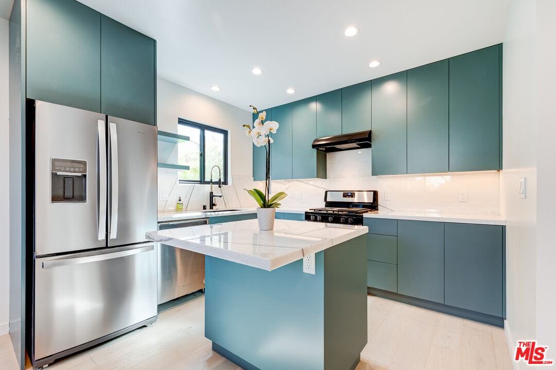 12153 Palms Blvd #12153 - Photo 6 of 17