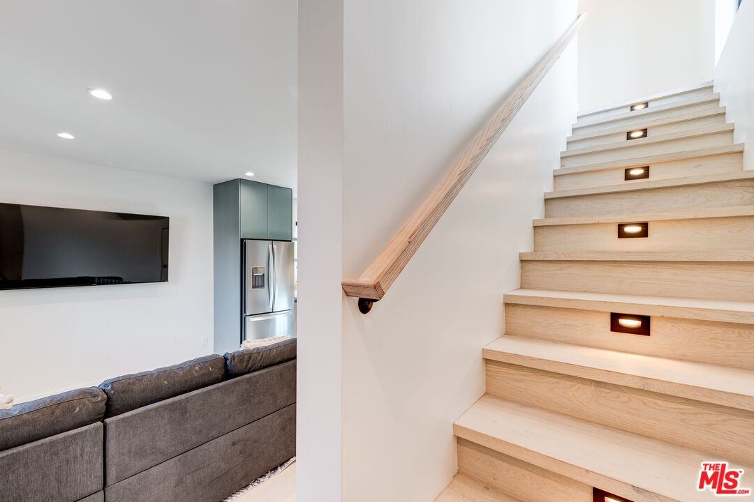 12153 Palms Blvd #12153 - Photo 7 of 17