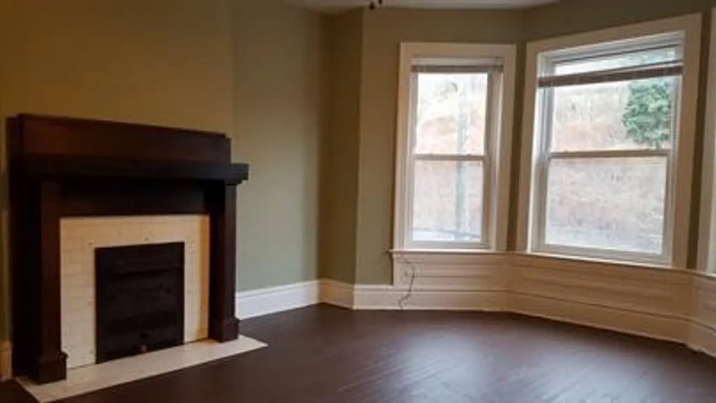 823 Market St #4 - Photo 2 of 10