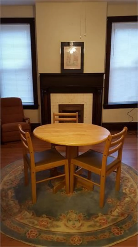 823 Market St #4 - Photo 5 of 10