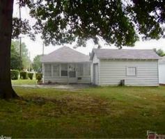 featured image of 2002 Brownlee Ave