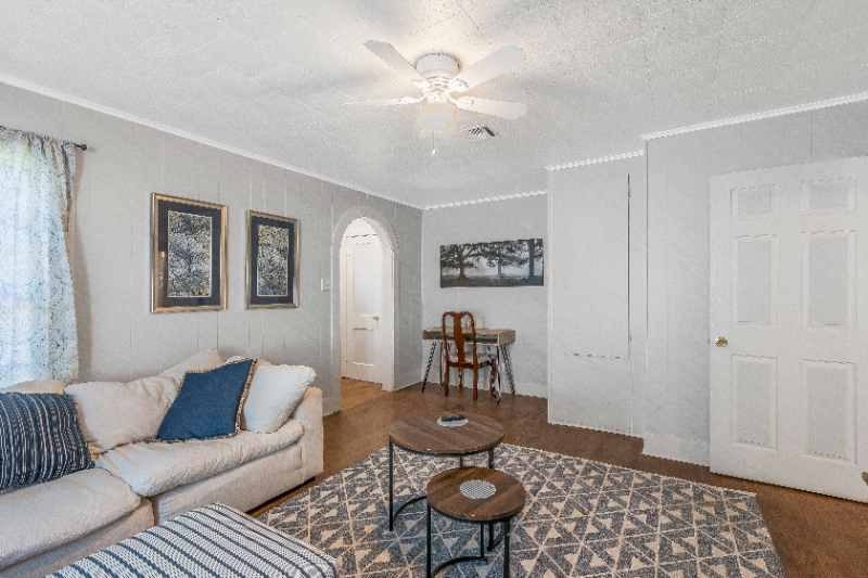 108 Sharon St - Photo 5 of 16