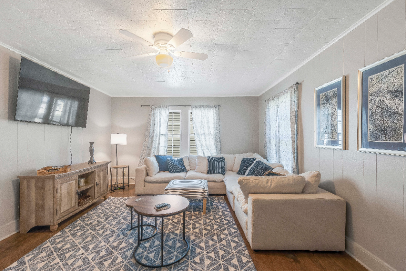 108 Sharon St - Photo 6 of 16