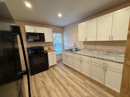 featured image of 41 Knapp St #4