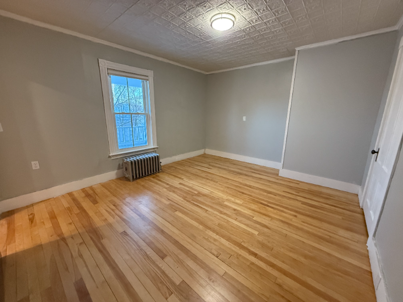 41 Knapp St #4 - Photo 5 of 10