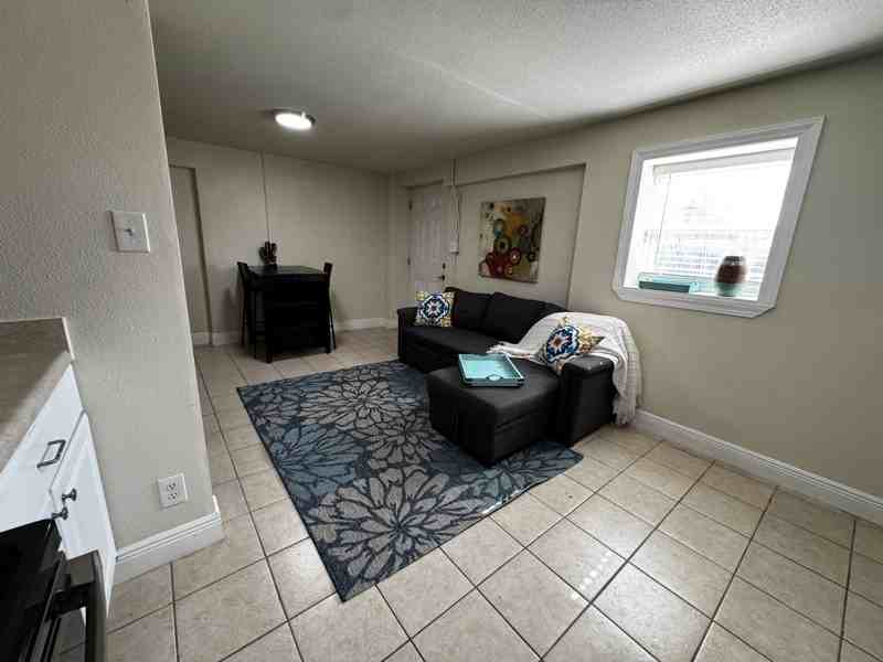 319 S Olive St #1 - Photo 2 of 12