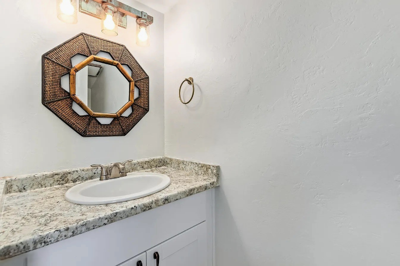 1025 E Highland Ave #25 - Photo 5 of 8