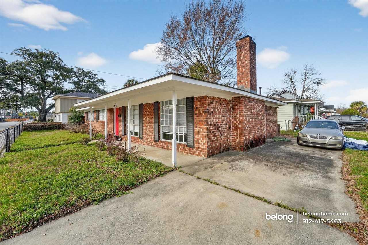 2505 Hopkins St - Photo 5 of 29