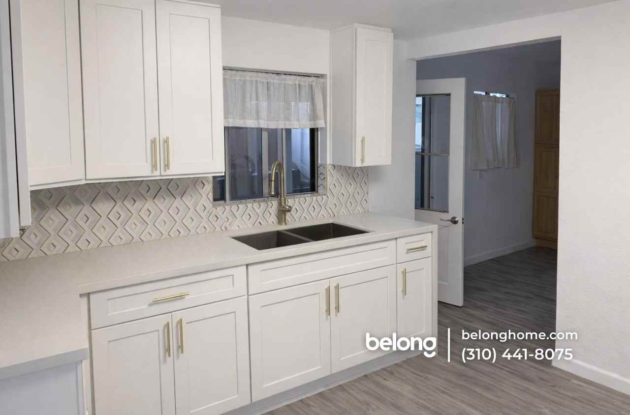 5209 Cronus St - Photo 5 of 9