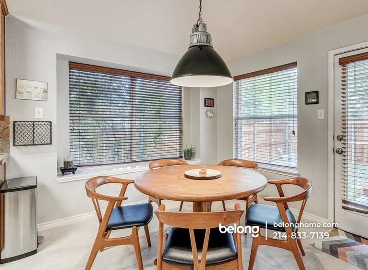 2817 Hollow Ridge Dr - Photo 4 of 10