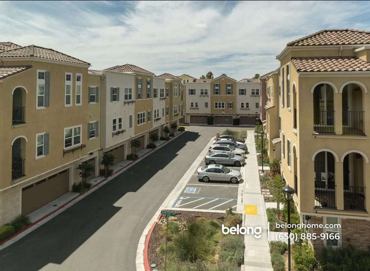 39872 Sawyer Ter - Photo 2 of 20