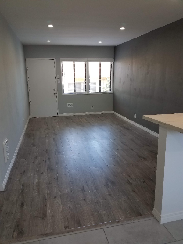 1068 W 12th St #0 - Photo 4 of 11