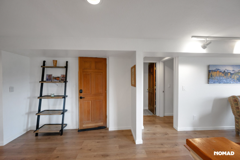 7980 Fairview Rd - Photo 7 of 20