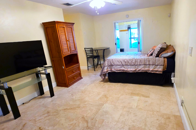 441 Near Kimberly Blvd. And - Photo 4 of 13