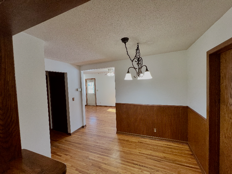 309 10th St Nw - Photo 3 of 8