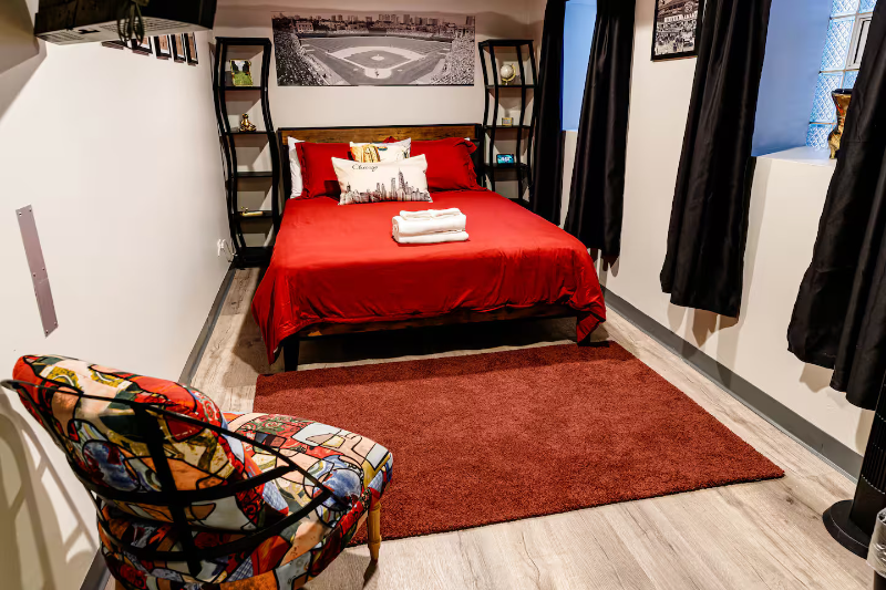 3727 N Seminary Ave - Photo 5 of 6