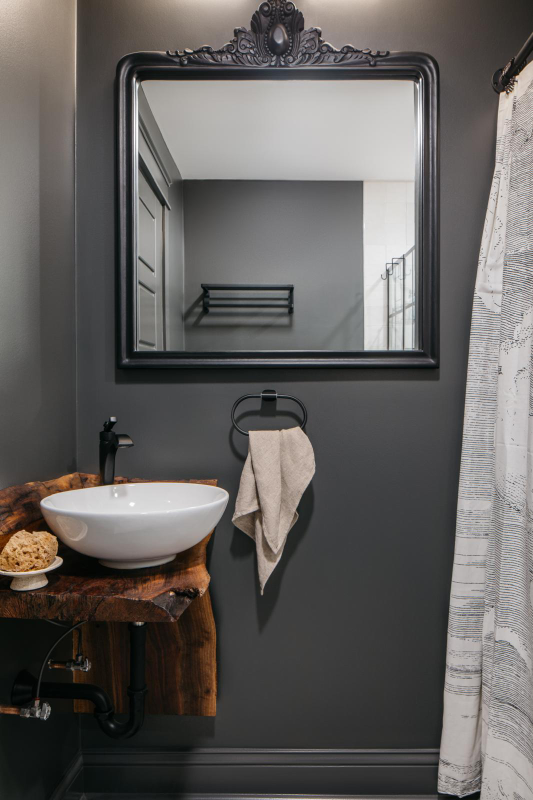 1040 W Roscoe St #2 - Photo 4 of 20