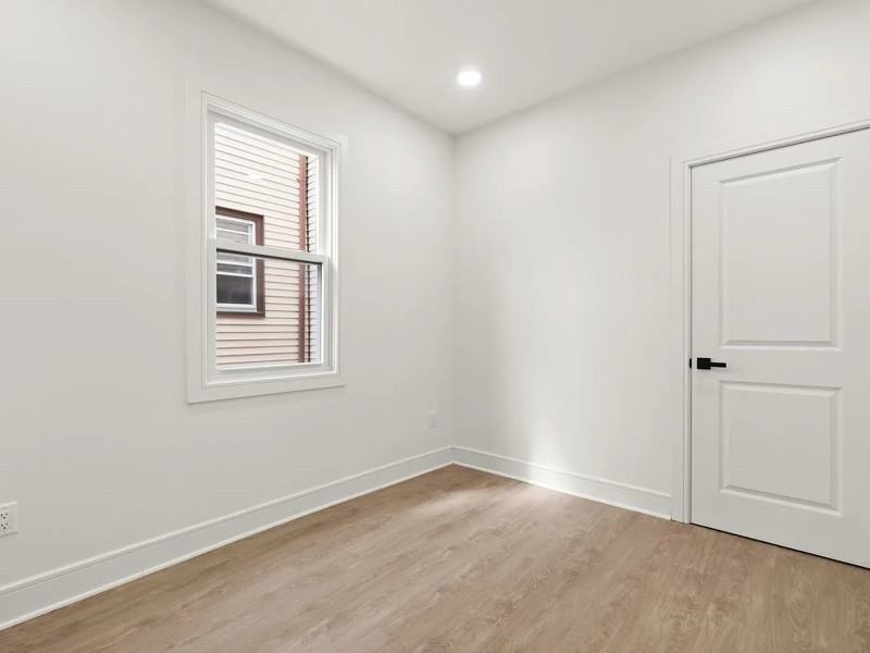 99 Russell St Fl 1 #1 - Photo 4 of 12