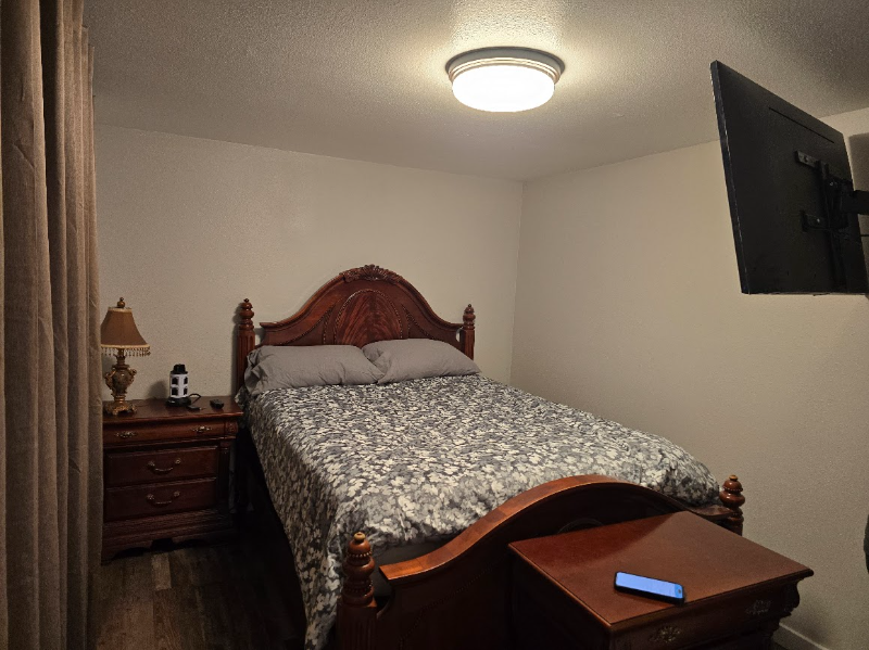 20203 Filbert Dr - Photo 3 of 8