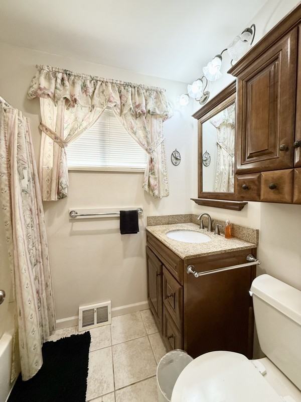 613 Williams Ter - Photo 3 of 10