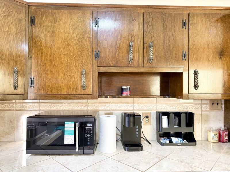 613 Williams Ter - Photo 6 of 10