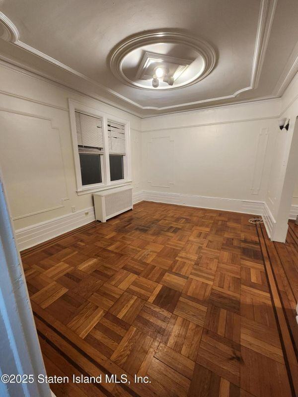 164 Cromwell Ave - Photo 2 of 12