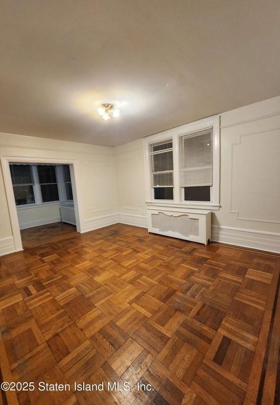 164 Cromwell Ave - Photo 6 of 12