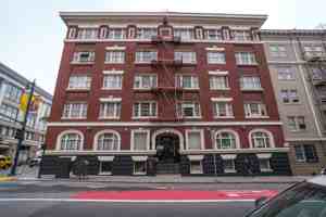 featured image of 990 Geary St