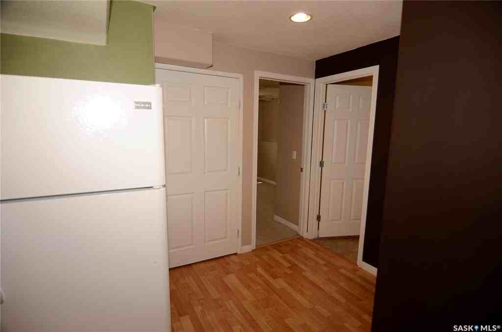 | 1 Bedroom | 1 Bathroom | Historic City Park Charm - Photo 5 of 7